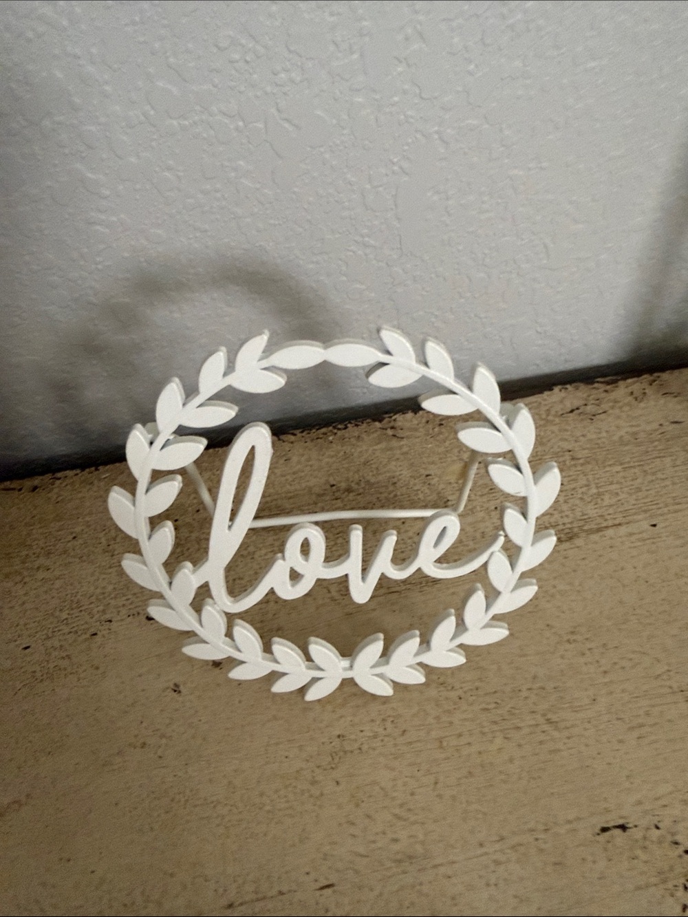 White 'Love' Wreath Table Accent